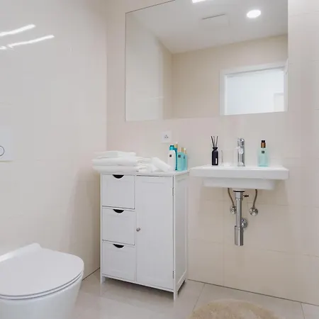Apartmán Azure - Cozy Center With Balcony Praha